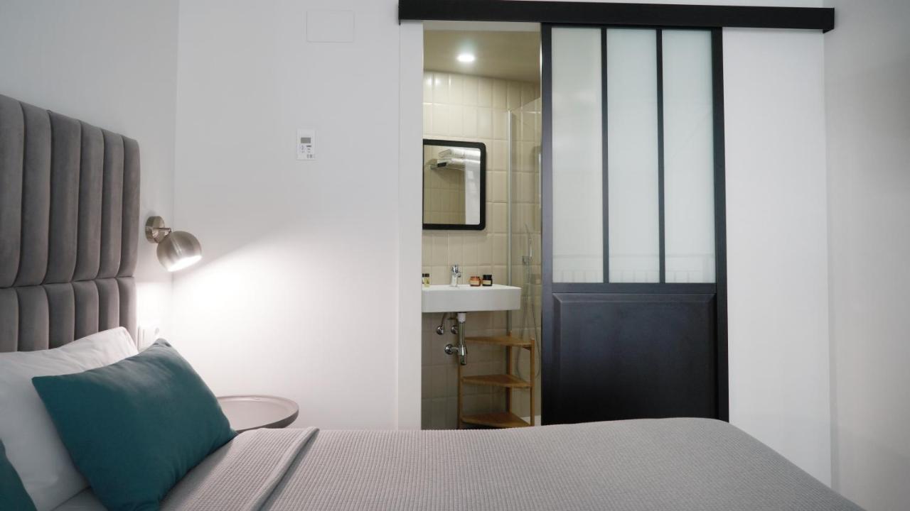 Md Design Hotel - Portal Del Real Valencia Exteriör bild