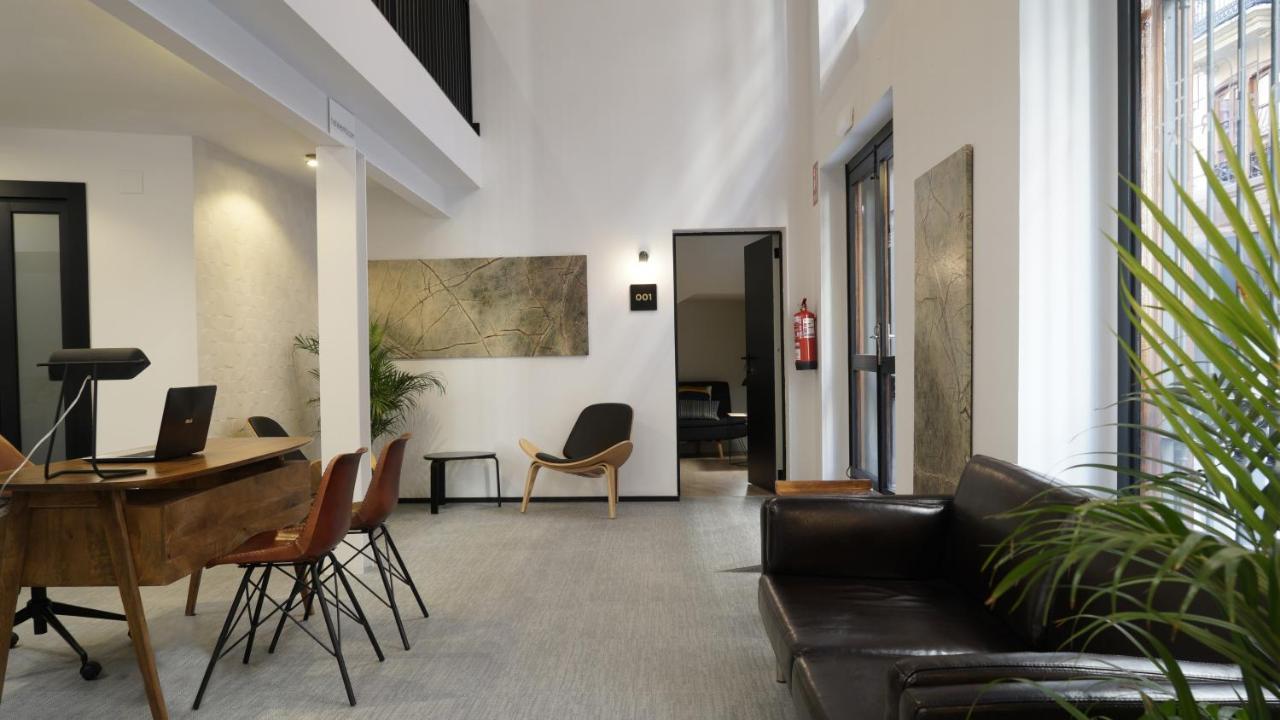 Md Design Hotel - Portal Del Real Valencia Exteriör bild